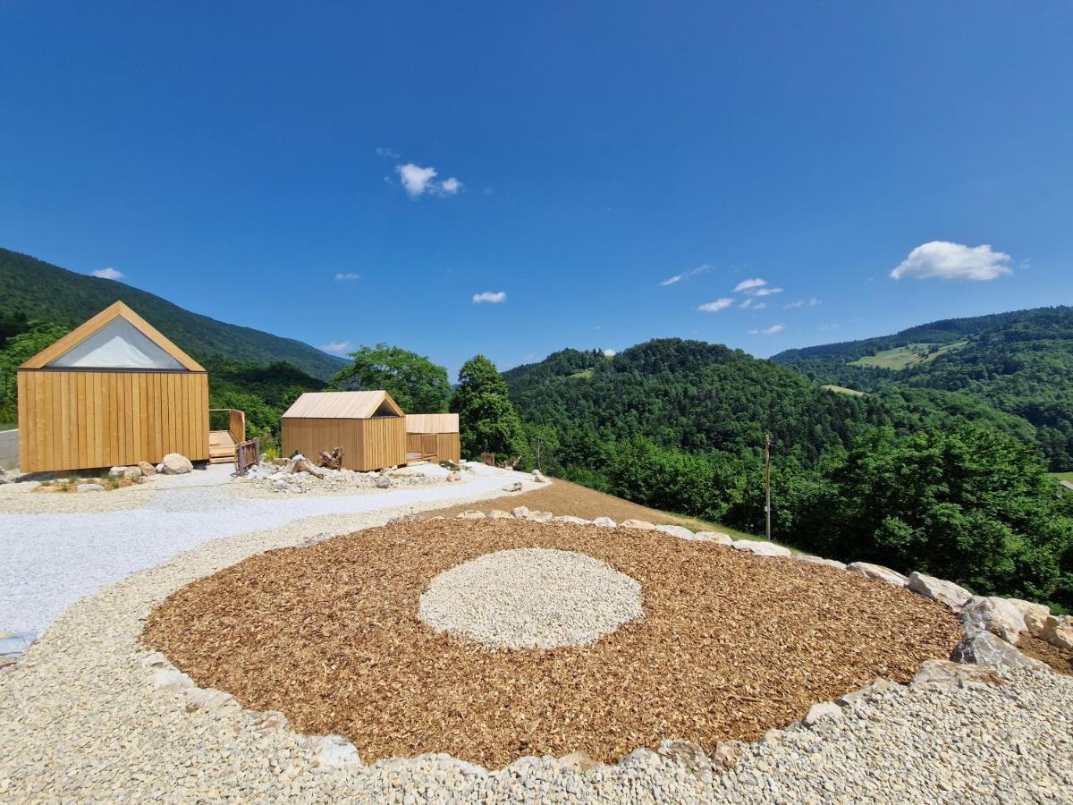 Golife Center Glamping Hotel Laze v Tuhinju Екстериор снимка